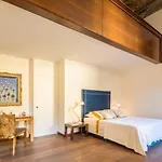 Palazzo Berardi: Renaissance Downtown Luxury Villa